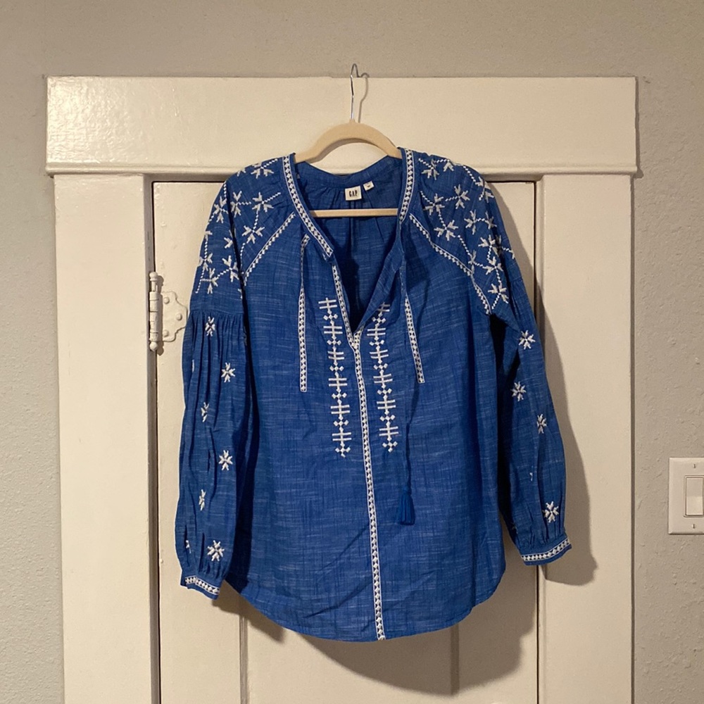 GAP Blue Top with White Embroidery
